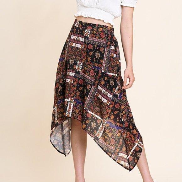 New UMGEE Small black floral asymmetrical hem elastic waist lined short skirt - Picture 1 of 7